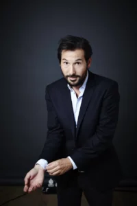 régis Mailhot ajuste ses manches