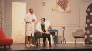 Spectacle desperate mamie : explique la vie à son infirmier