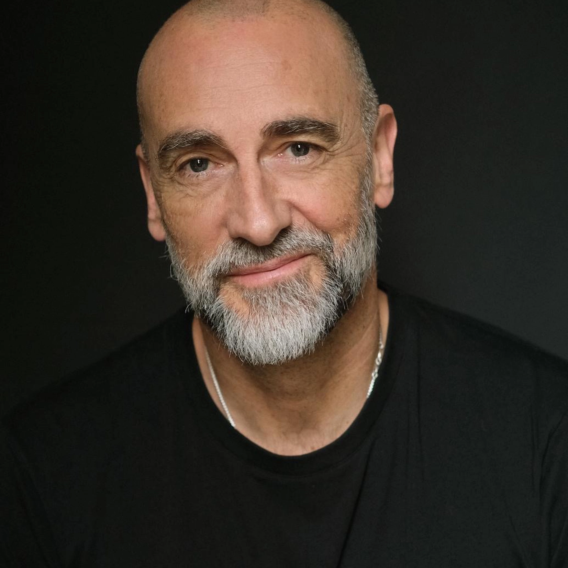 Portrait d'Arnaud Gidoin, professeur d'improvisation, ancien champion du monde