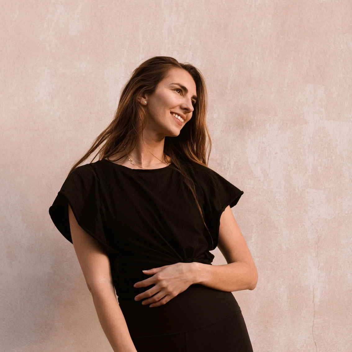 Portrait de Timéa vore professeure de Barre Pilates
