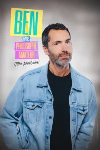 Affiche pour Ben en Rodage. Lui même en blouson jean, mains dans les poches