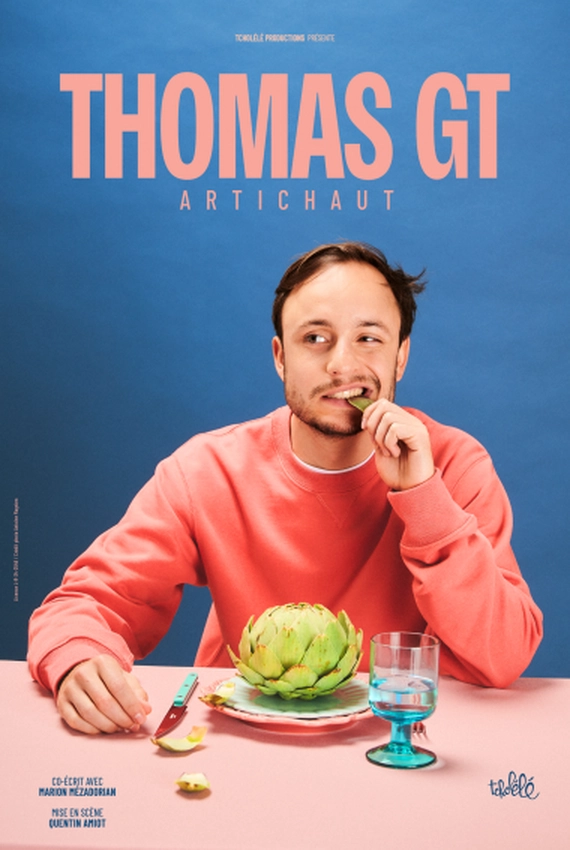 Affiche pour Thomas GT dans Artichaut : une photo de lui même à table en train de anger à main nue un artichaut